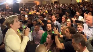 Prefeita Elizabeth defende força feminina e prega derrota do PT em evento pró-Flávio