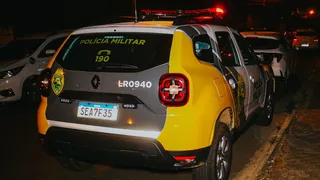 Mulher é presa com maconha, crack e munição em casa abandonada em PG