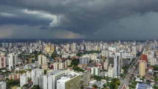 Frentes frias marcam o retorno de tempestades ao Paraná