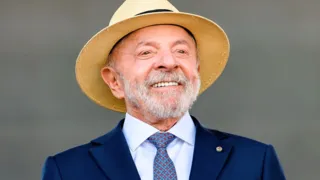 Lula celebra fim da escala 6x1 e classifica como “conquista histórica do povo”