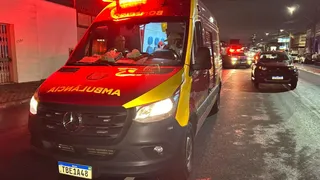 Homem de 55 anos é atropelado na Avenida Carlos Cavalcanti