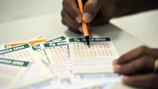 Mega-Sena acumula para R$ 170 milhões; confira os números sorteados
