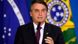 Sandro Alex é proibido pela Justiça de usar Bolsonaro em propaganda eleitoral