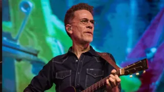 Produtora anuncia cancelamento de shows de Nando Reis no Paraná e detona artista