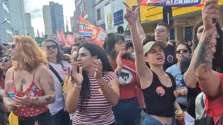 'Caminhada pela Democracia' reúne apoiadores de Lula em PG neste sábado