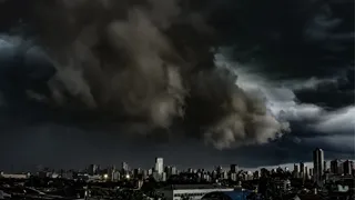 Chuva de até 300 mm traz alto risco de enchentes no Sul do país