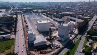 Multinacional com 12 mil funcionários fecha fábrica no Brasil