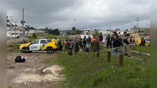 Populares acionam polícia após encontrarem homem morto perto de linha do trem em Pinhais