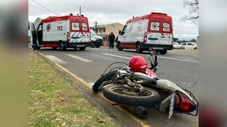 Batida forte deixa motociclista em estado gravíssimo na região do Colégio Agrícola