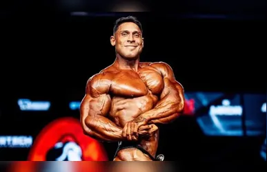 Ramon Dino ficou em terceiro na categoria Classic Physique