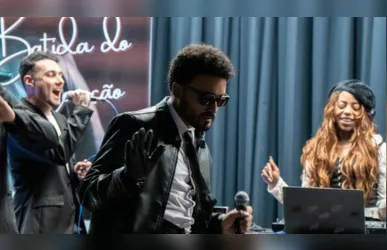O artista apresentou ao público as oito canções que integram o novo trabalho