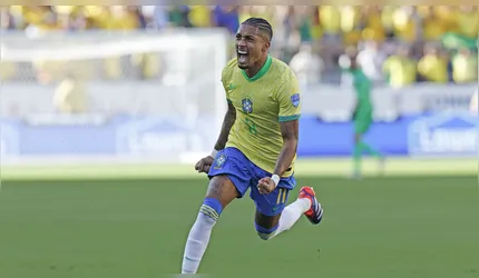 Raphinha será titular