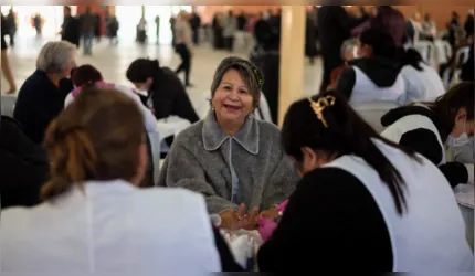 O projeto prevê atendimento prioritário e acolhimento institucional para pessoas idosas
