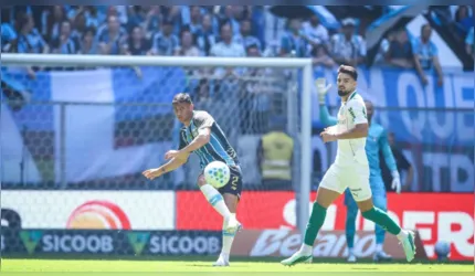 Balbuena e Flaco López durante Grêmio x Palmeiras