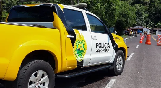 As equipes também removeram oito veículos e fiscalizaram outros 88