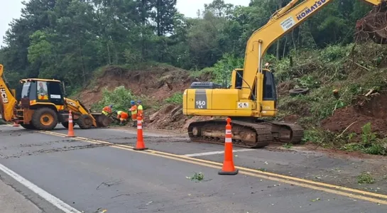 Trecho do km 314 da BR-376 em Ortigueira terá tráfego alternado no final de semana para obras de infraestrutura