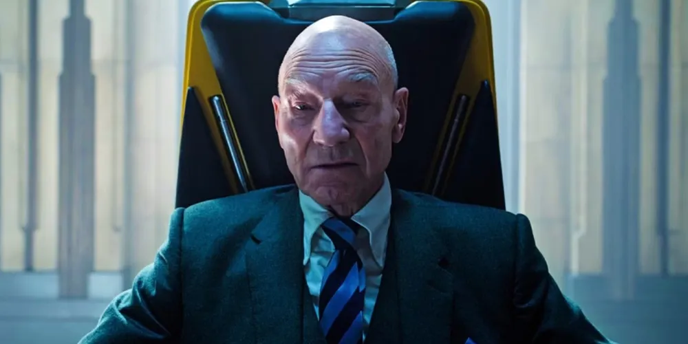 Patrick Stewart interpretando uma variante de Xavier em Doutor Estranho no Multiverso da Loucura