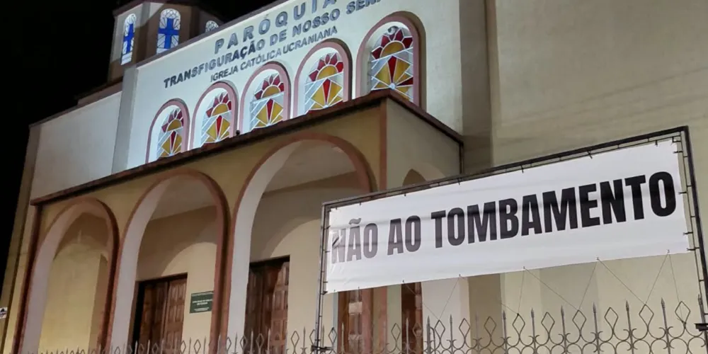 A Paróquia Católica Ucraniana Transfiguração do Senhor reuniu cerca de mil assinaturas contra o tombamento da igreja.