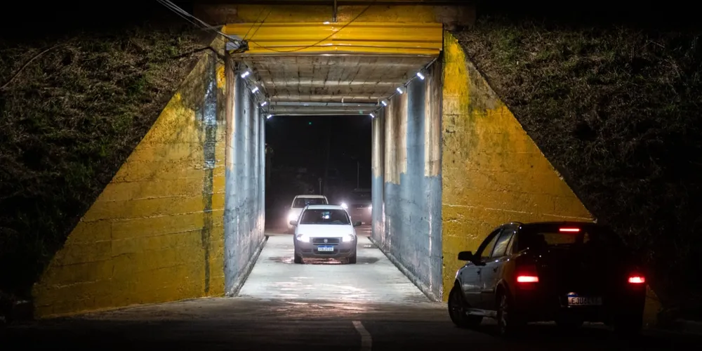 Túnel do San Martin, no Bairro Neves, passa por obra de revitalização com novo piso e iluminação