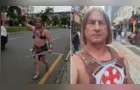 ‘He-Man de Ponta Grossa’ diverte pedestres e chama atenção no Centro da cidade