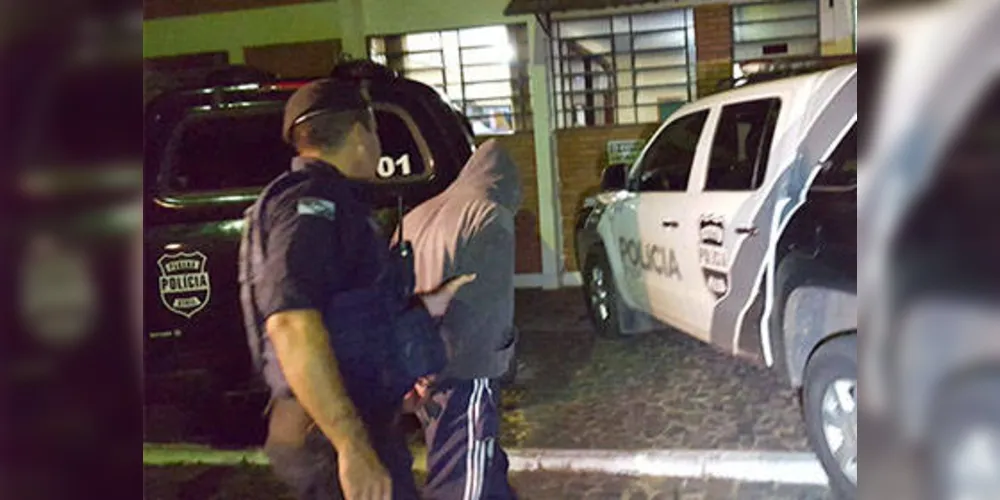 Imagem ilustrativa da imagem Bandidos rendem taxista e acabam detidos pela GM