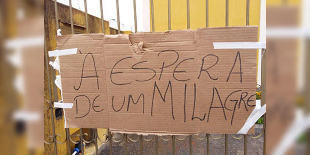 Imagem ilustrativa da imagem Moradores usam ‘malhação de Judas’ para protestar