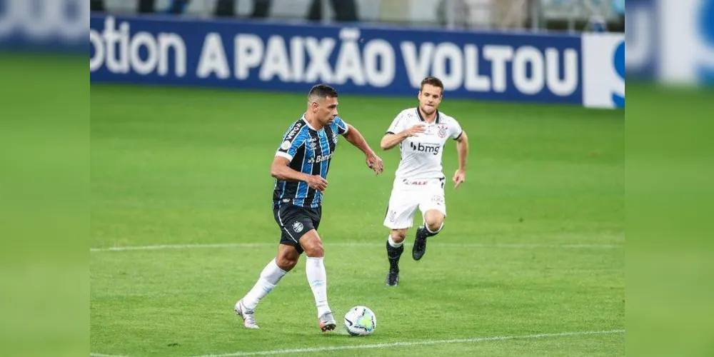 Diego Souza poderia ter aberto o placar para o Grêmio mas desperdiçou um pênalti