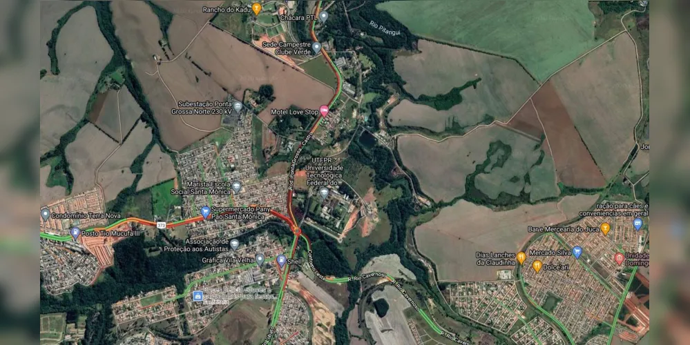 Fluxo de veículos também é intenso na região do Santa Mônica, no trevo da UTFPR