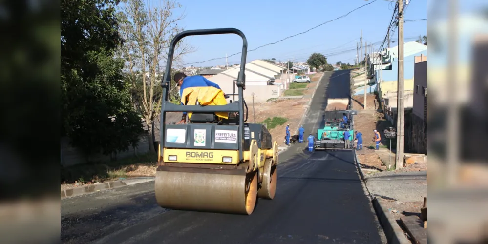 Serão entregues mais dois trechos de ruas pavimentadas, com investimentos vindos da Prefeitura e também de moradores