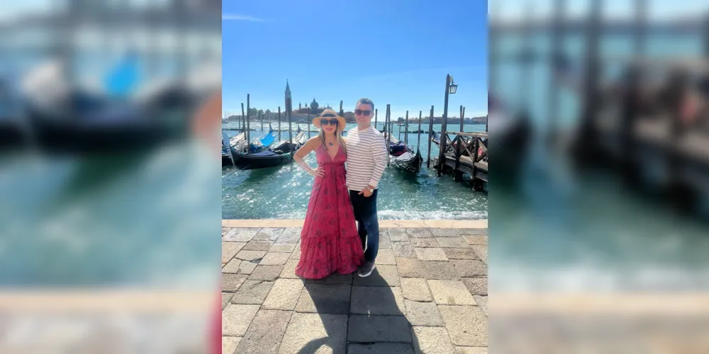 TRIP – O casal Stefanie Mahara Cunha Guinossi Rodrigues e Anderson Murilo Rodrigues curtindo as belezas e os encantos de Veneza na Itália.