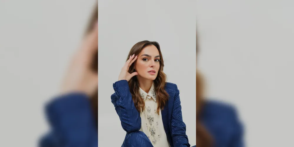 DESTAQUE - A badalada consultora de imagem Thays Ribeiro será a responsável pela produção do desfile que acontecerá no evento de 7 anos da coluna RC. As conceituadas lojas Vibe, Madani, Maria Dolores e Mr. Cat mostraram as principais tendências da moda na ocasião. A produção dos modelos ficará a cargo do salão MB Concept.