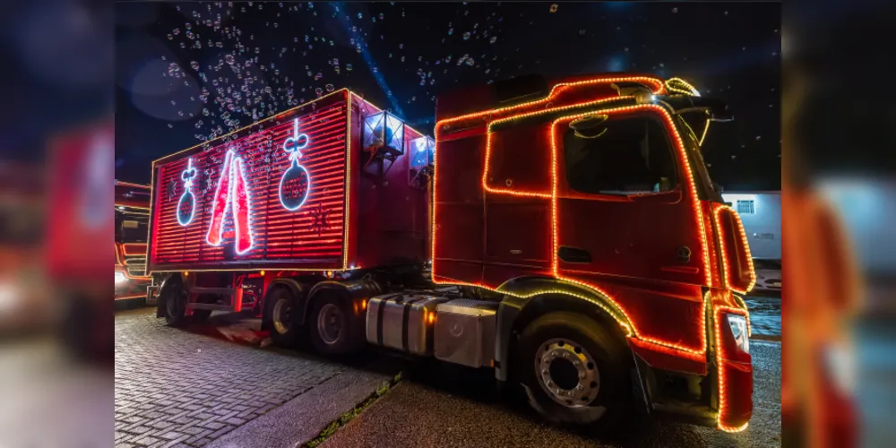 Caravanas Iluminadas de Natal da Coca-Cola FEMSA Brasil chegam a Ponta Grossa