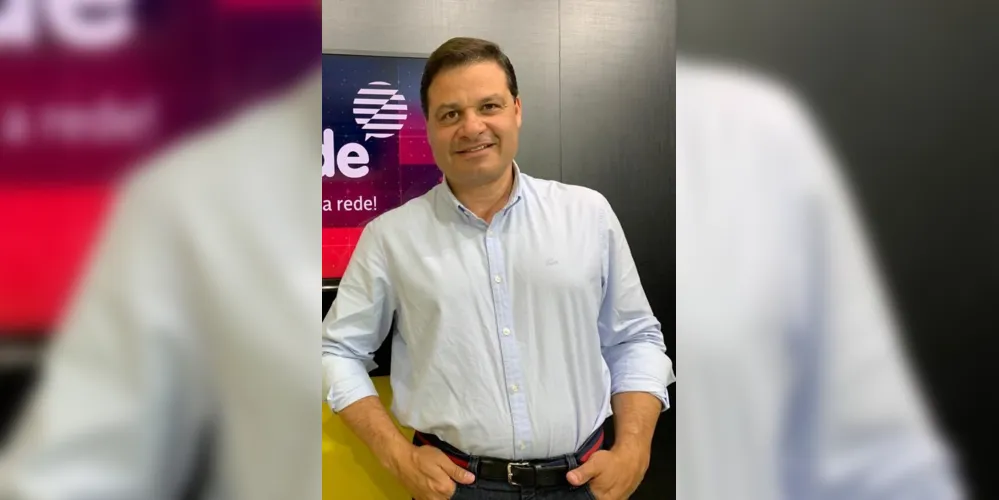 O ex secretário de Estado da Infraestrutura e Logística e Deputado Federal reeleito Sandro Alex Oliveira receberá os parabéns da coluna RC, por seu aniversário que será comemorado nesta sexta - feira (25). Da coluna RC os votos de plenas realizações.
