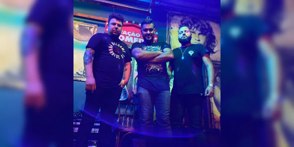A banda 'Rock Vintage' traz muito rock no Mercenários neste sábado