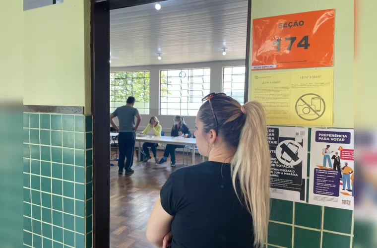 Em vários pontos de votação, em Ponta Grossa, poucas filas e muita organização. O cenário continua o mesmo no período da tarde