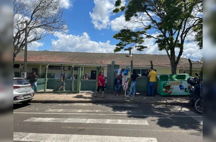 Em vários pontos de votação, em Ponta Grossa, poucas filas e muita organização. O cenário continua o mesmo no período da tarde