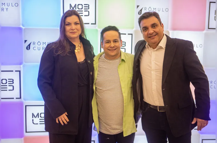 Patricia Antunes, este colunista e Mauricio Antunes