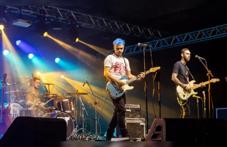 A banda curitibana Hitmen apresenta o especial Coldplay neste sábado no Baviera