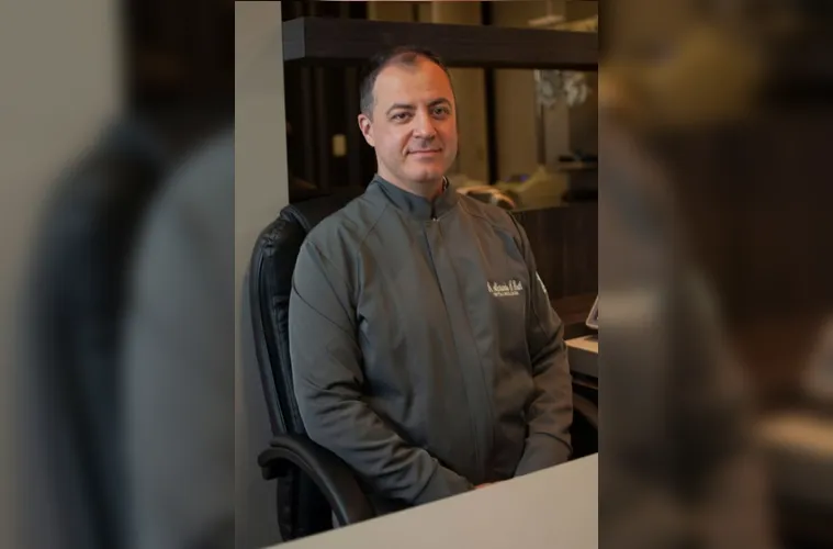 O conceituado oftalmologista Alessandro Both receberá as felicitações pela passagem de seu aniversário nesta sexta-feira (20). Da coluna RC os votos de felicidades e realizações.