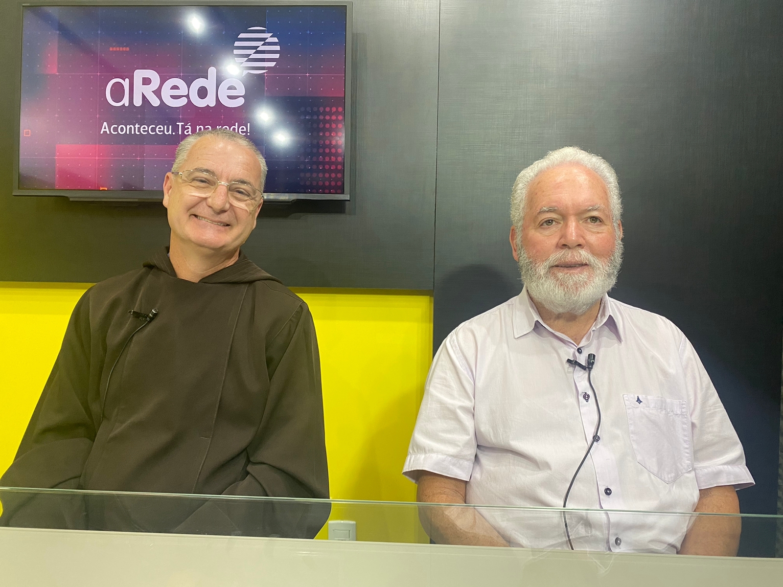 Frei Forcatto e Diácono Luiz Cezar estiveram nos estúdios do portal aRede para falar sobre a Benção de Veículos