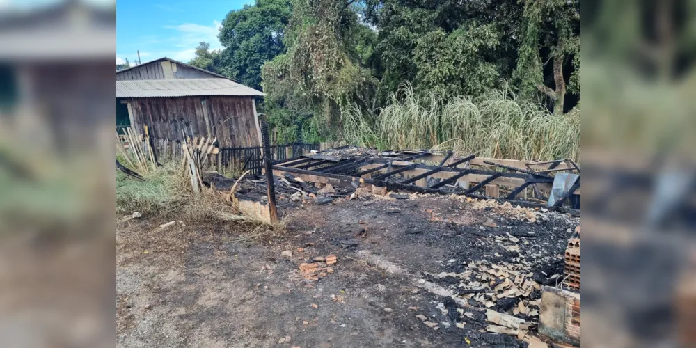 Imagem ilustrativa da imagem Incêndio destrói três residências em bairro de Carambeí