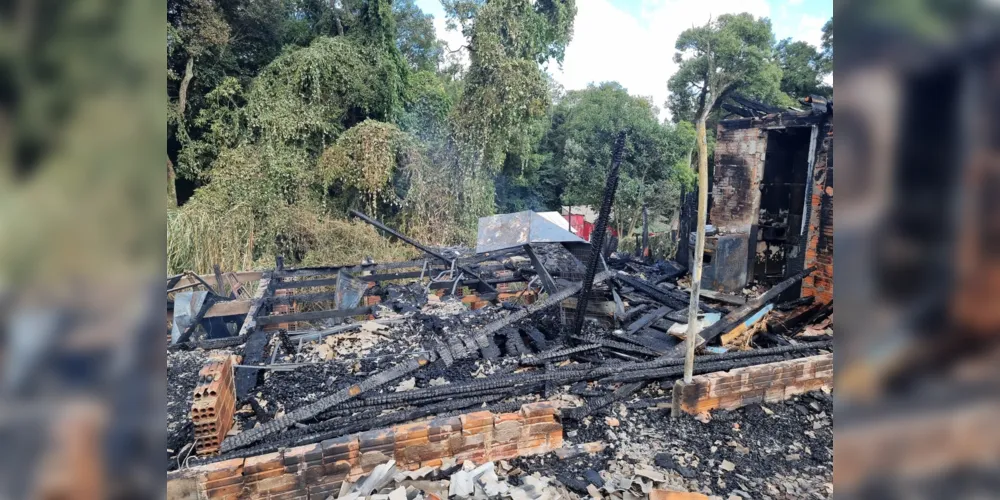 Imagem ilustrativa da imagem Incêndio destrói três residências em bairro de Carambeí