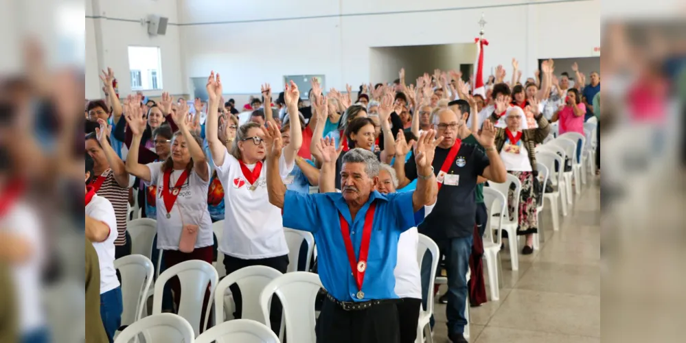 Mais de mil integrantes, ansiosos pelo reencontro, participaram