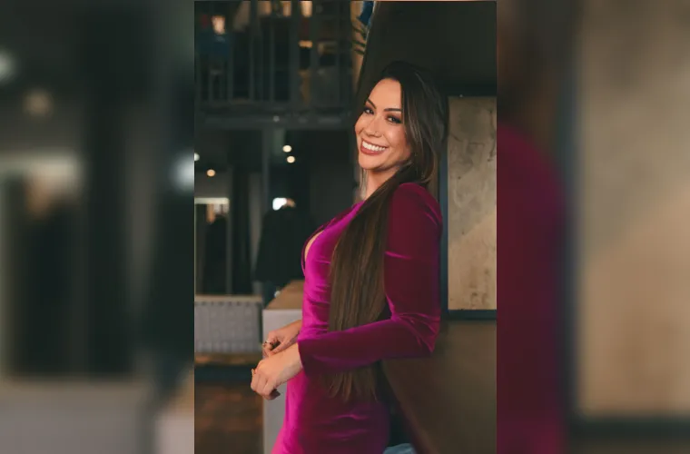 Olá pessoal, eu sou a Nathalia Wagner mais conhecida como Nathy e agora semanalmente trarei aqui na coluna RC dicas de produtos e serviços que fazem parte do meu dia a dia, indicação do que eu conheci e aprovei. 
E para começar vou falar de uma loja que acompanho desde sua inauguração a mais de dois anos. A Vibe Clothing chama a atenção pelas marcas de renome que trabalha como John John, Lança Perfume, Levi’s entre tantas outras marcas que eu uso e recomendo. E lá você também encontra peças e acessórios excepcionais para todos os estilos. Não poderia deixar de mencionar o excelente atendimento, pois a equipe da Vibe é super atenciosa e empenhada em auxiliar seus clientes para as melhores escolhas.
Impossível você conhecer a loja e não se apaixonar. Eu uso e recomendo.
