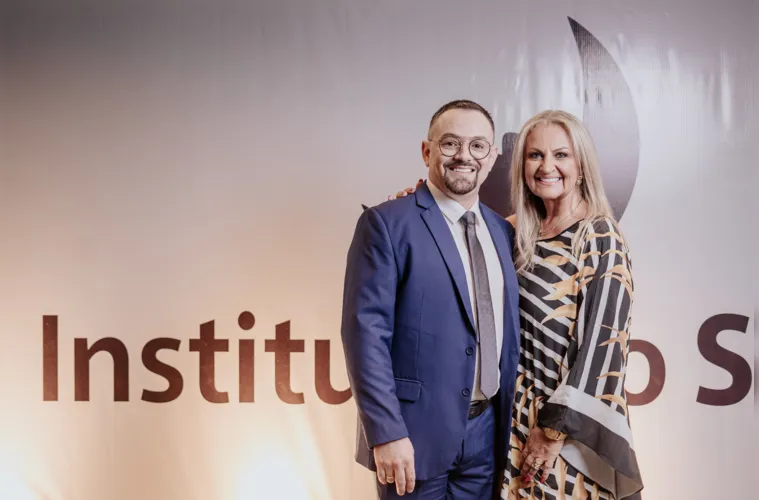Marcos Wisniewski e Sharon Pontes