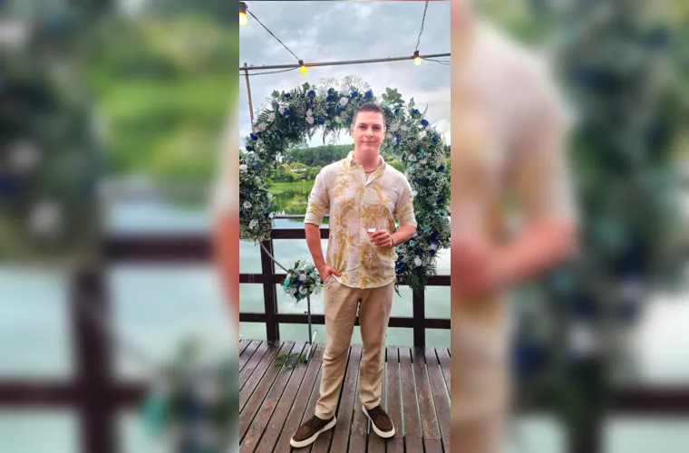 Walderson Nunes de Freitas receberá as felicitações pelo seu aniversário nesta sexta-feira (5). Vale registrar que Walderson, está no comando no W Pilates Studio, onde atende de forma exclusiva seus pacientes. Da coluna RC os votos de sucesso e alegrias