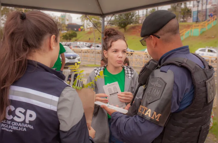 A ida do Viveiro ao Dia da Família se deu graças a um convite feito pela Secretaria Municipal da Família e Desenvolvimento Social, organizadora do evento.