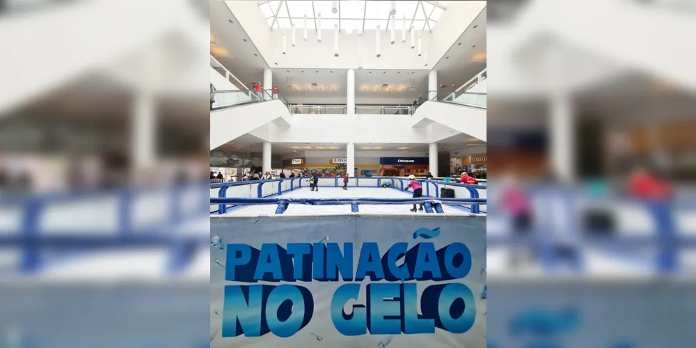 Patinação no gelo no shopping Palladium Ponta Grossa