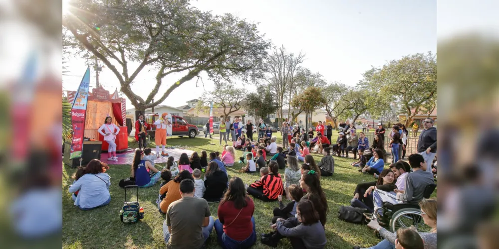 apresentação do projeto 'Hoj tem circo na praça? Tem, sim, senhor'