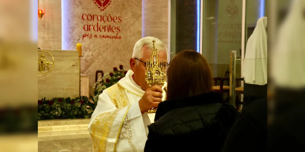 A festa segue a todo vapor até o próximo domingo (21), com missas e novena de Santa Rita